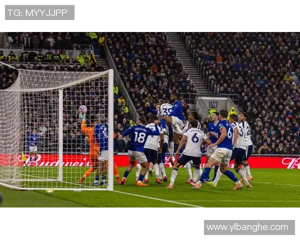 狼队与埃弗顿激战英超赛场精彩对决全解析