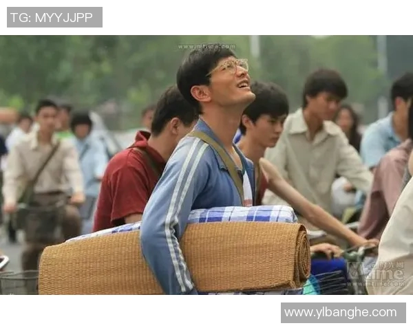 65岁大爷怀念青春岁月中的篮球明星与那些难忘的比赛瞬间